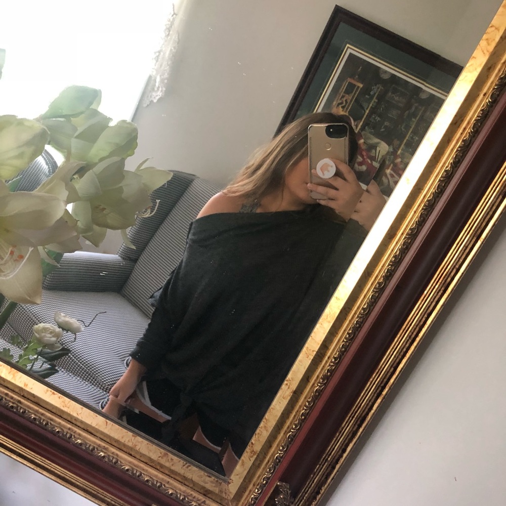 Free people off the should t sweater